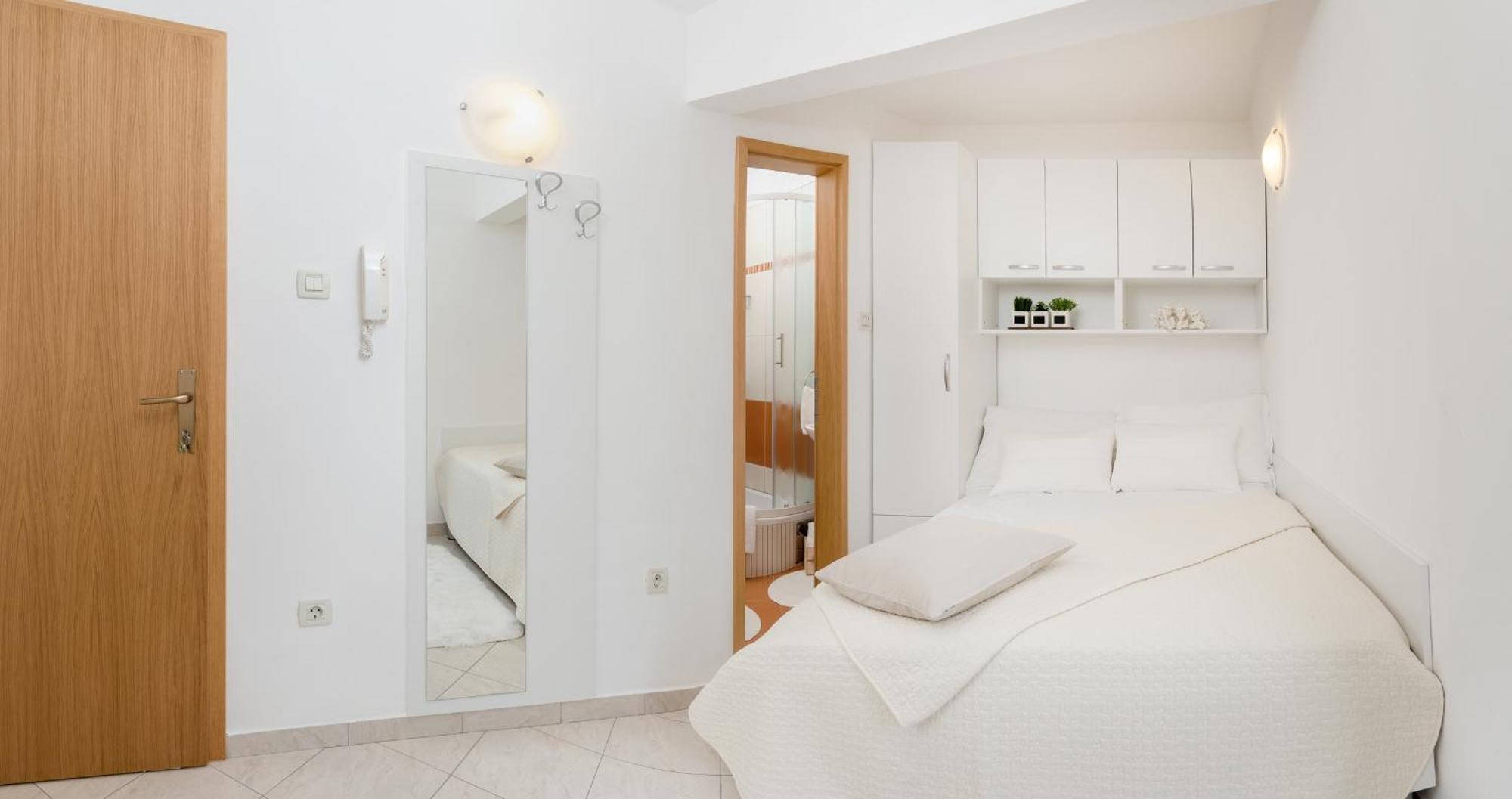 Apartments And Rooms With Parking Space Rogoznica - 10339 Zimmer foto